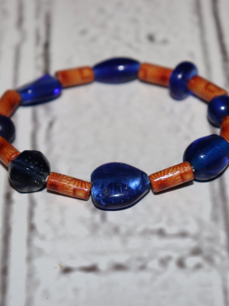 Nwot Wooden & Glass Beaded Bracelet 7
